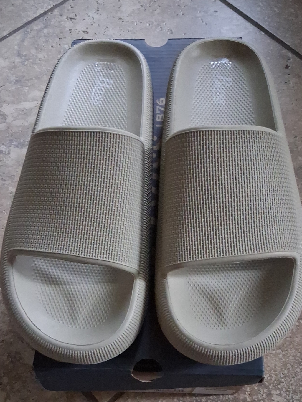 GH Bass Co. Mens Size 10 Sandal Slides New With Box